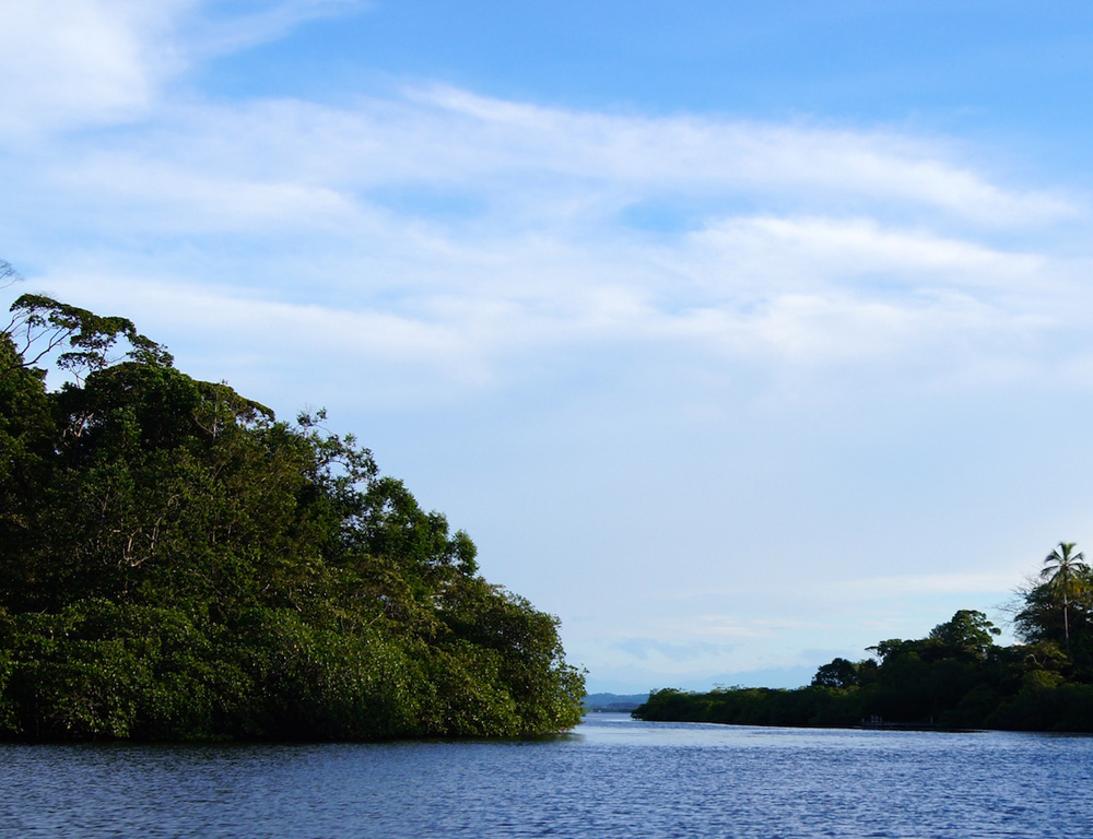 Bocas del Toro water
