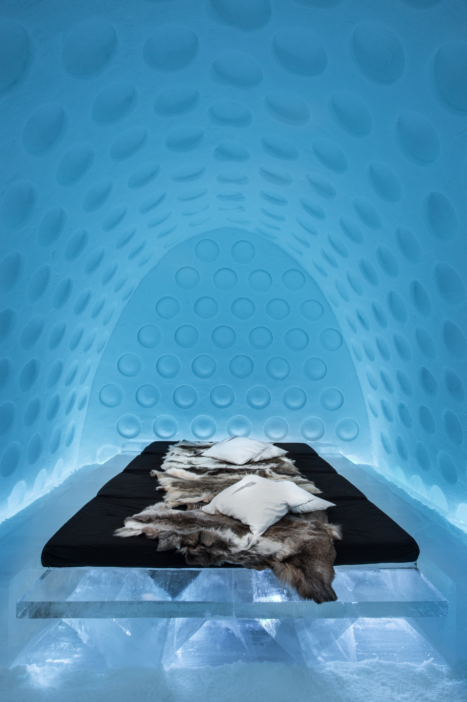 ICE HOTEL in Sweden | Art Suite 'Under the Arctic Skin', design by Rob Harding (Spain) and Timsam Harding (Spain) | 